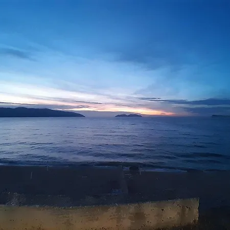 公寓 Nea's Vlorë